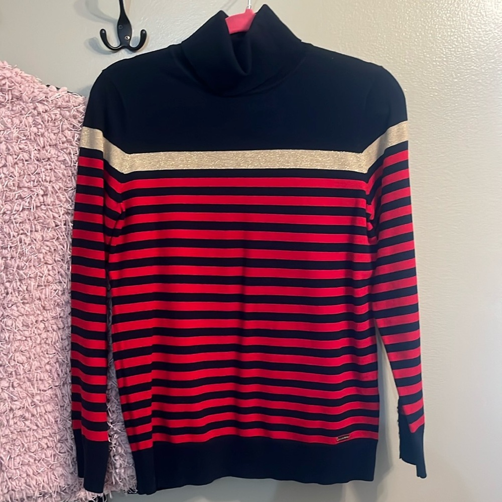Long sleeve turtleneck sweater SZ medium